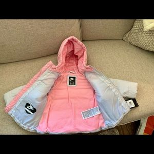 SOLD   *BRAND NEW NIKE puffer coat PINK/GRAY